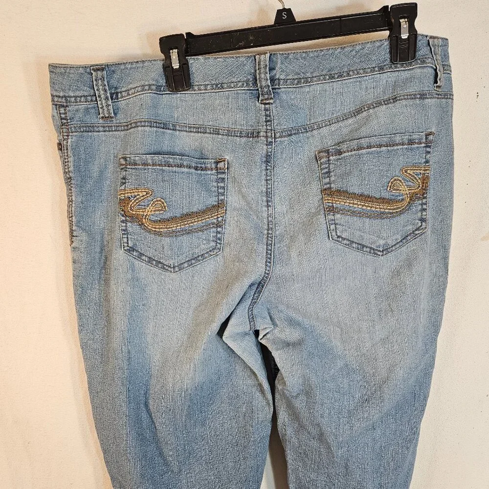 Sonoma Shorts for Women -- ITEM #2227 - Picture 2 of 4